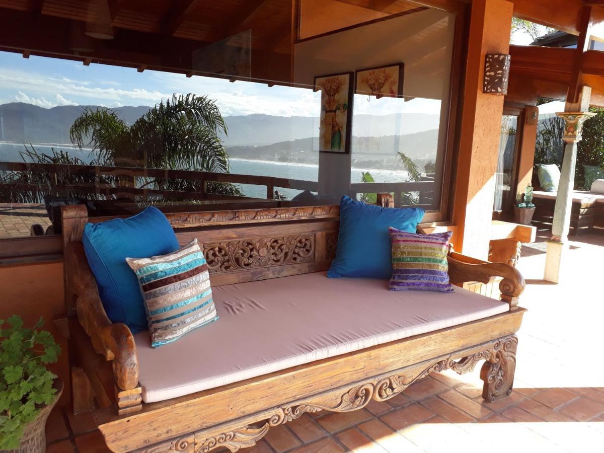 Luxury Suites Vila Indonesia Гаропаба Экстерьер фото