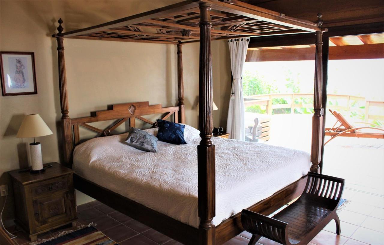 Luxury Suites Vila Indonesia Гаропаба Экстерьер фото