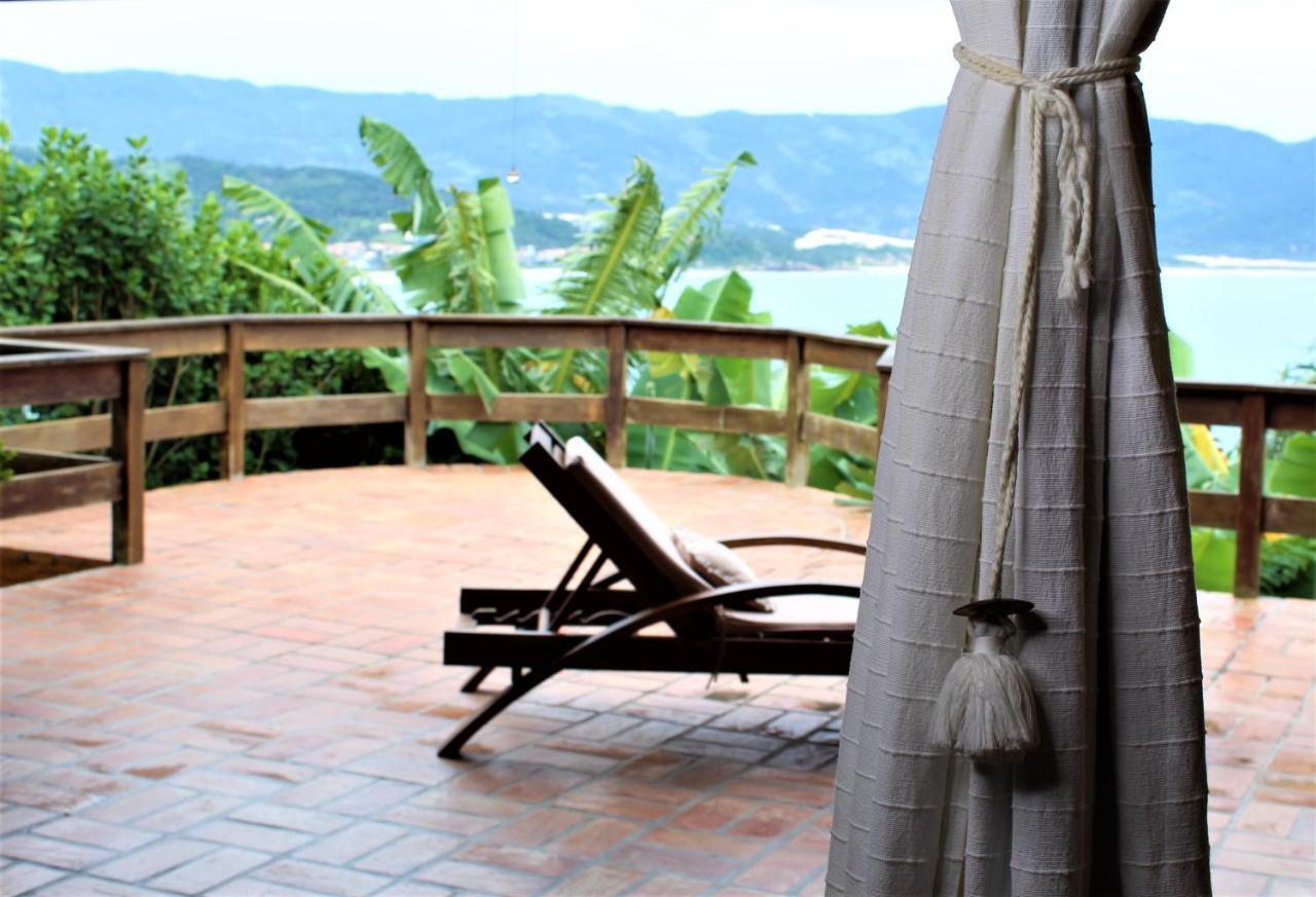 Luxury Suites Vila Indonesia Гаропаба Экстерьер фото