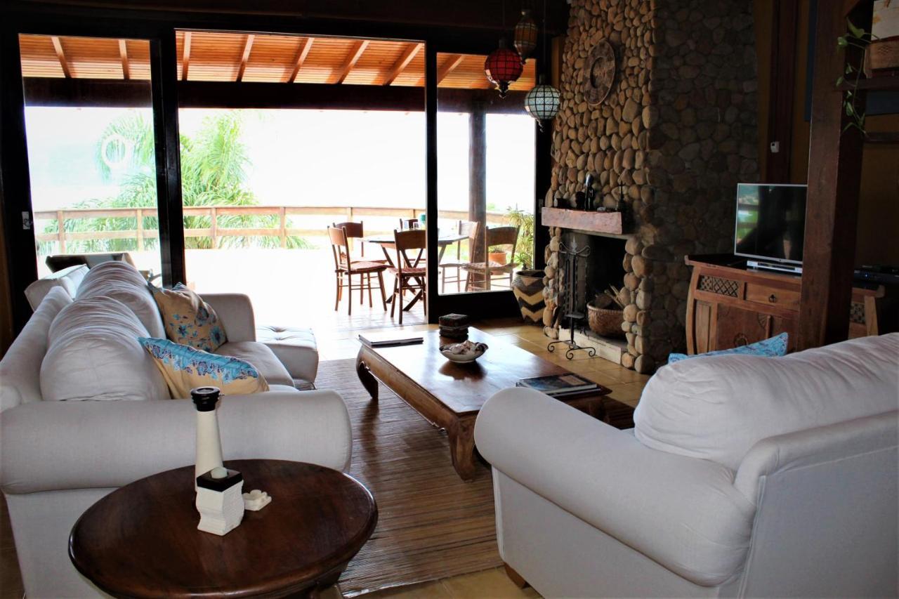 Luxury Suites Vila Indonesia Гаропаба Экстерьер фото